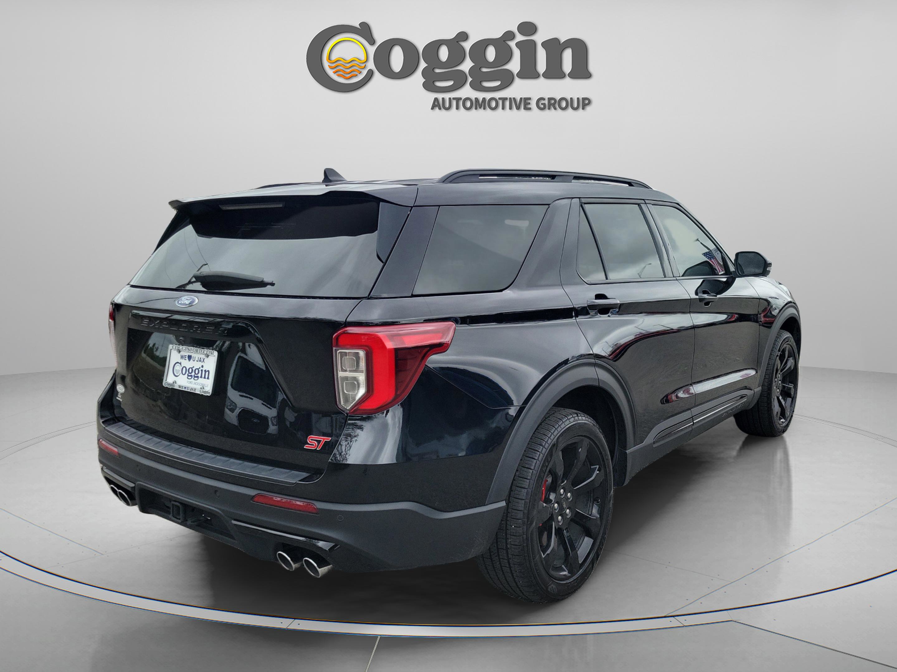 Used 2023 Ford Explorer ST w/ Equipment Group 401A AWD/4WD image 3