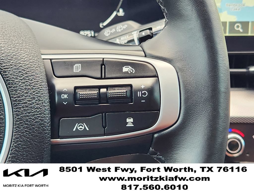 Certified 2025 Kia Sportage SX FWD image 28