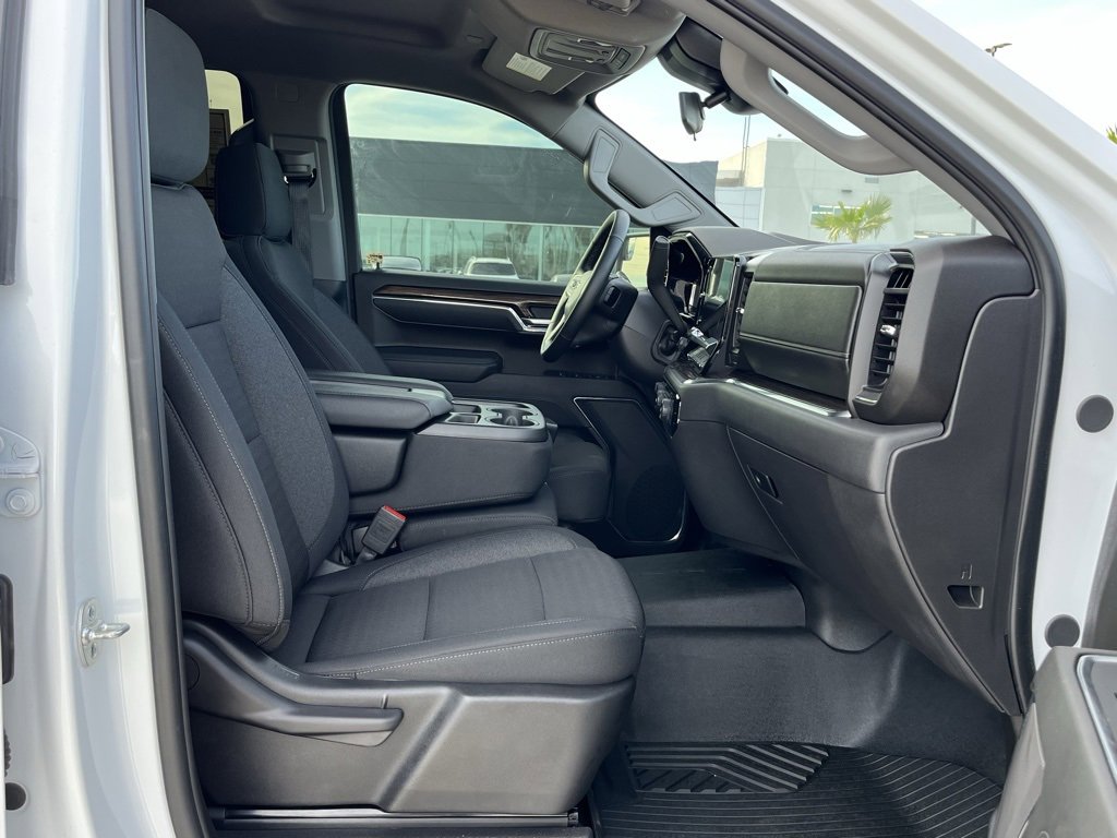 Used 2025 Chevrolet Silverado 1500 LT Trail Boss w/ LPO, Dark Essentials Package image 22