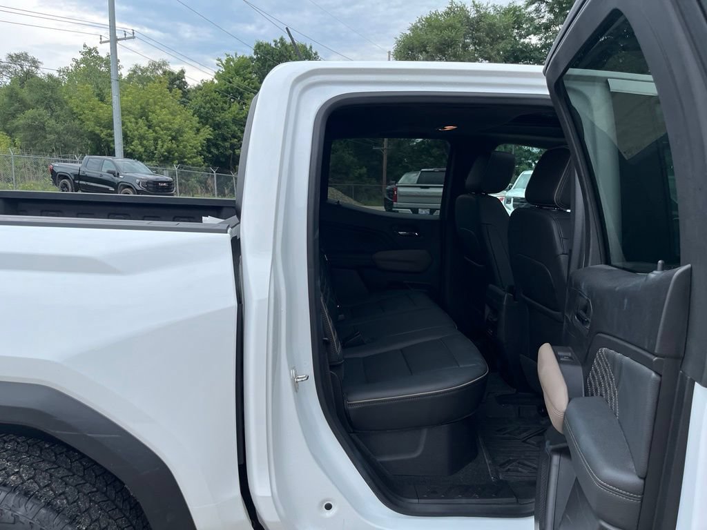 Used 2023 GMC Canyon Denali AWD/4WD image 34