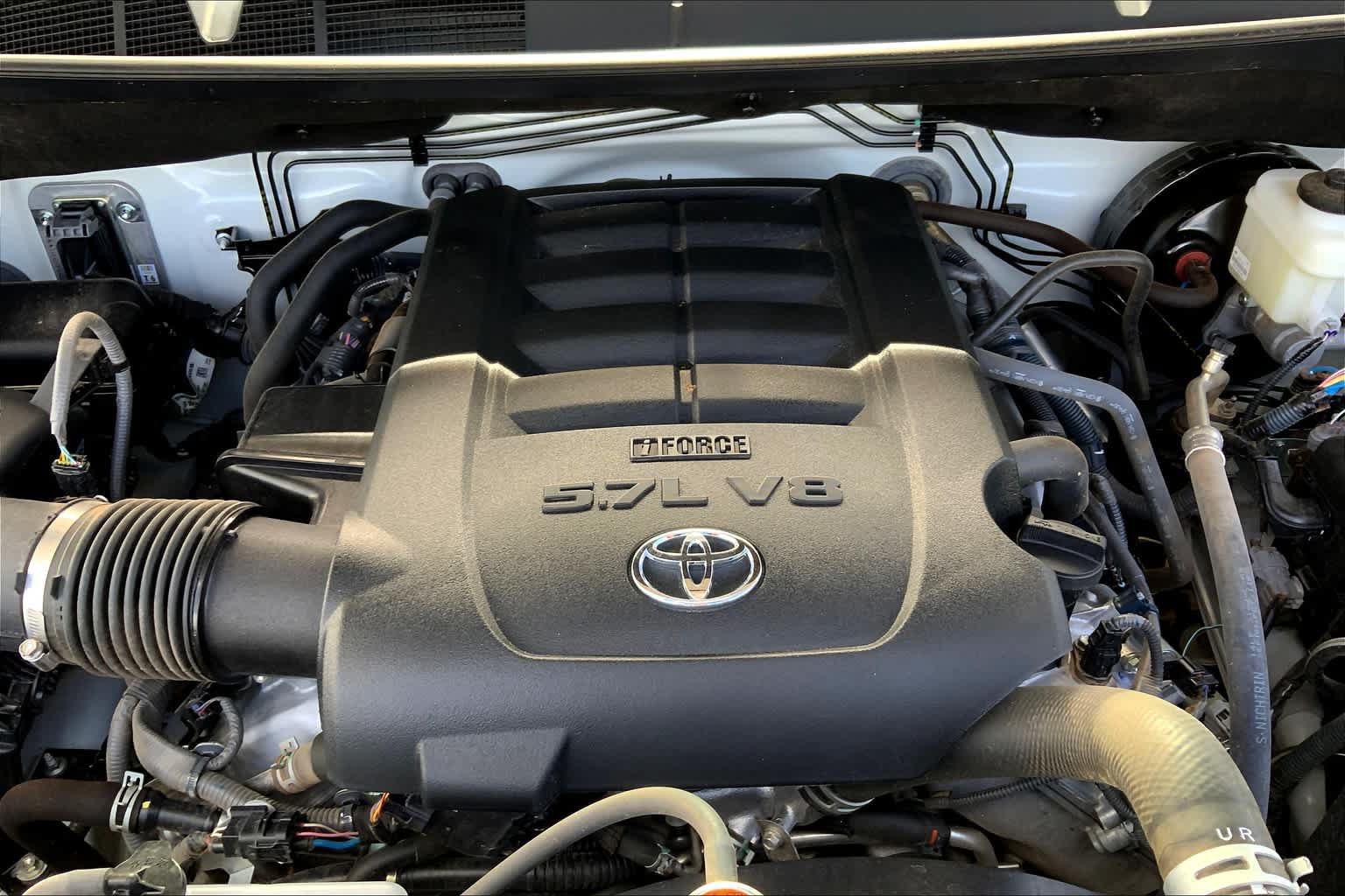 Used 2020 Toyota Tundra SR5 w/ SR5 Upgrade Package AWD/4WD image 32