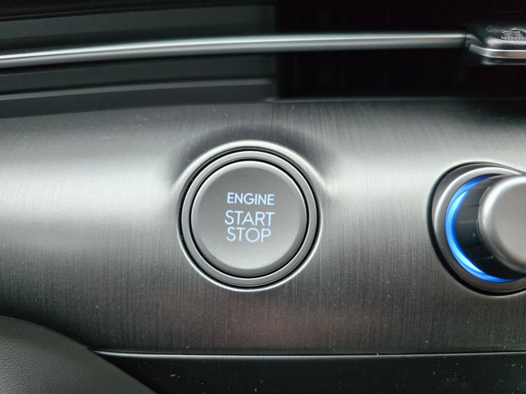 Used 2024 Hyundai Kona SE image 24