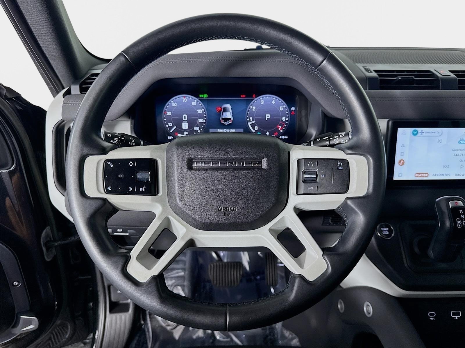 Used 2023 Land Rover Defender 110 S AWD/4WD image 12
