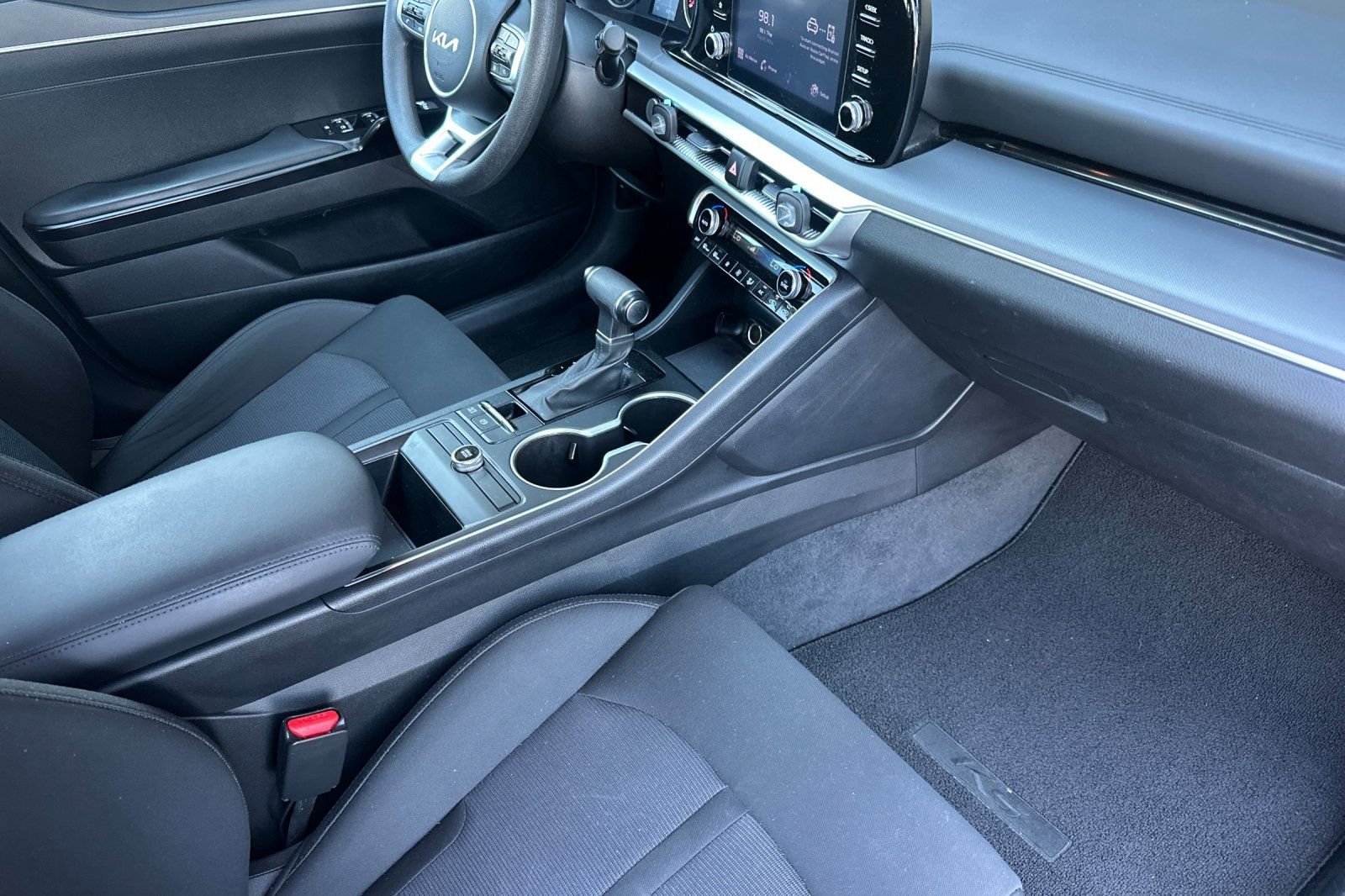 Used 2024 Kia K5 LXS FWD image 19