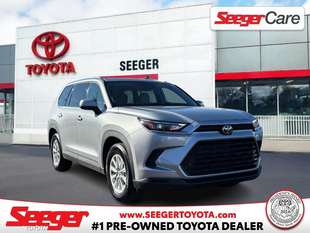 Certified 2025 Toyota Grand Highlander FWD image 1