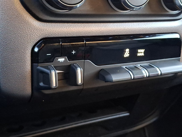 Used 2024 RAM 2500 Big Horn AWD/4WD image 26