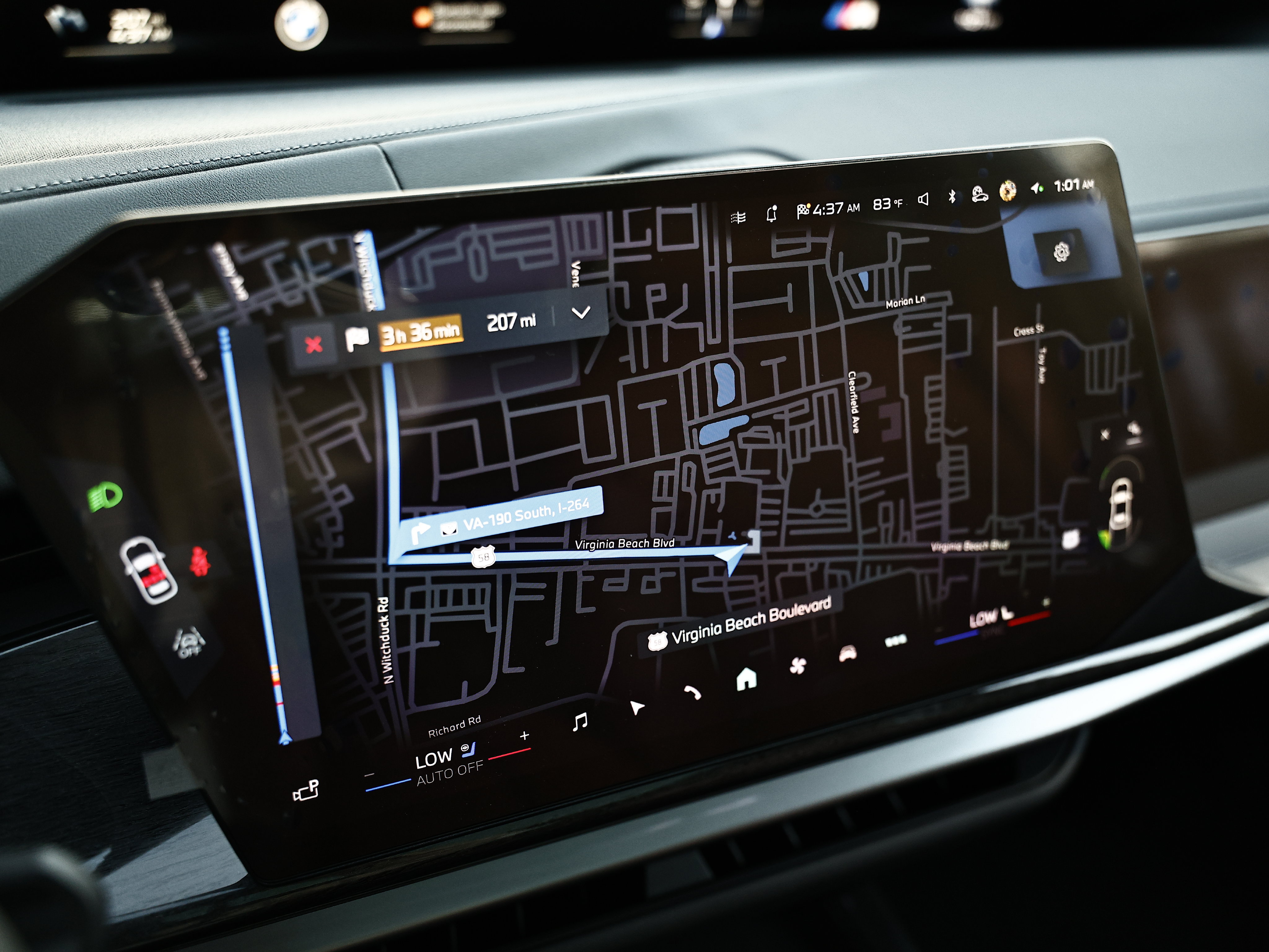 New 2027 BMW 740i w/ Executive Package RWD image 38