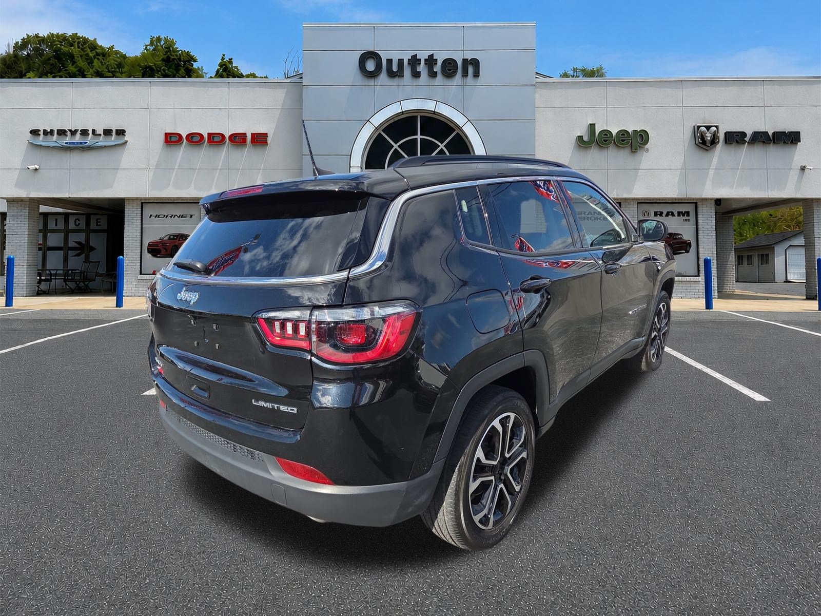 Certified 2022 Jeep Compass Limited AWD/4WD image 4