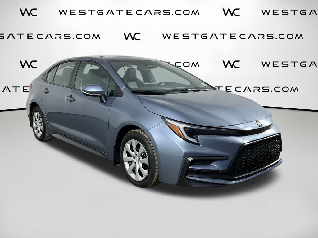 Used 2024 Toyota Corolla XSE image 2