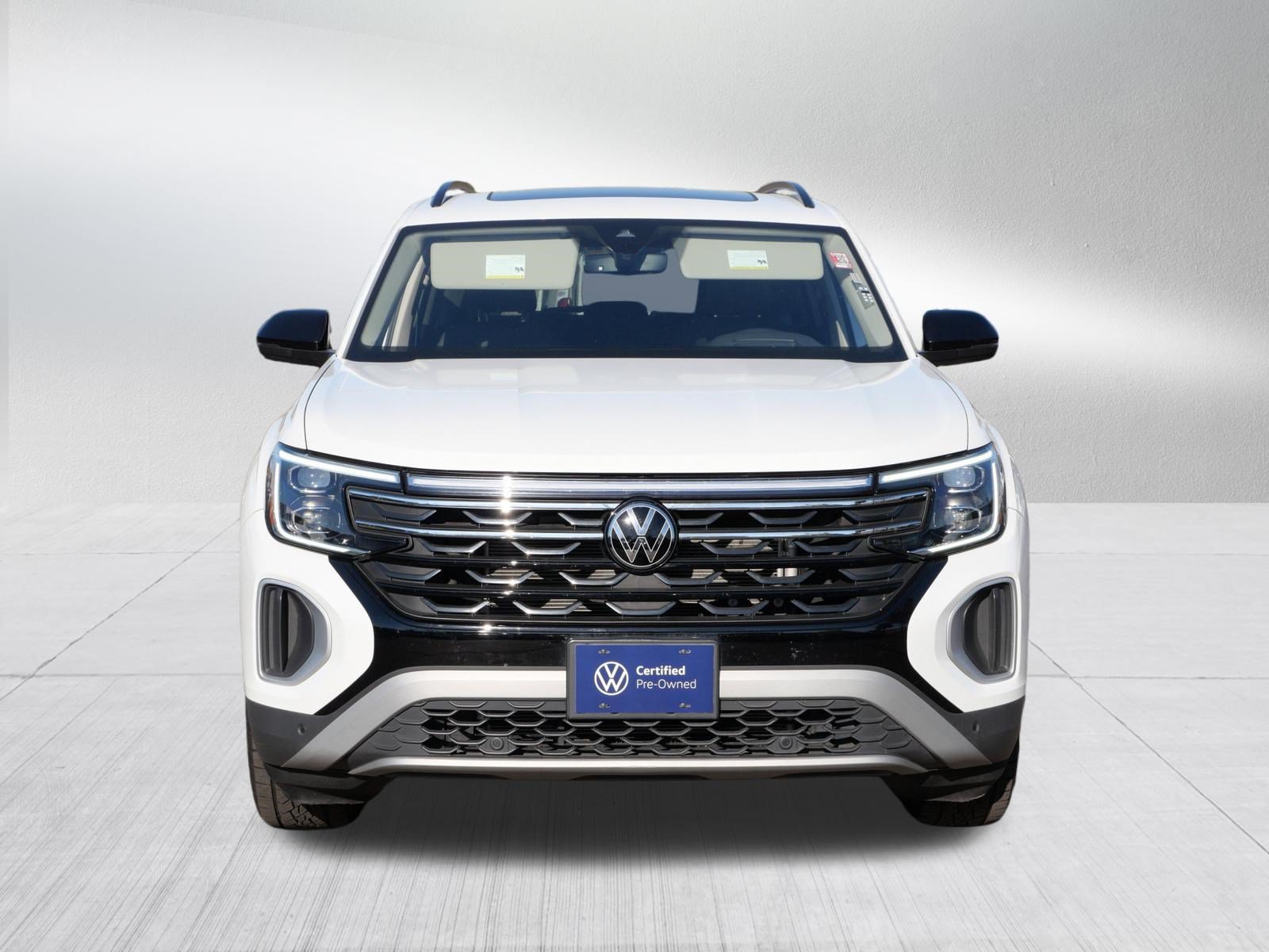 Certified 2024 Volkswagen Atlas Peak Edition SEL AWD/4WD image 2