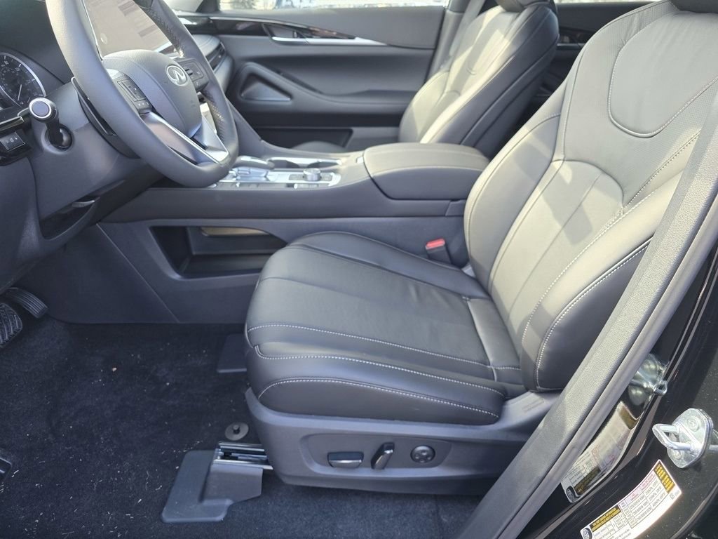 Certified 2025 INFINITI QX60 Pure image 25
