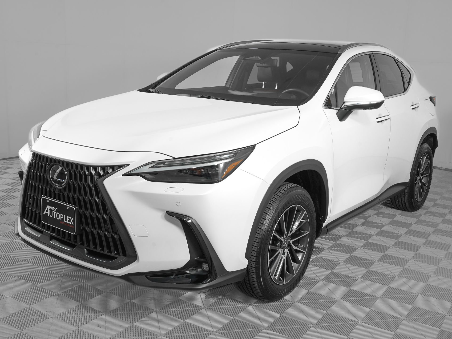Used 2025 Lexus NX 350 AWD w/ Accessory Package (2T) image 7