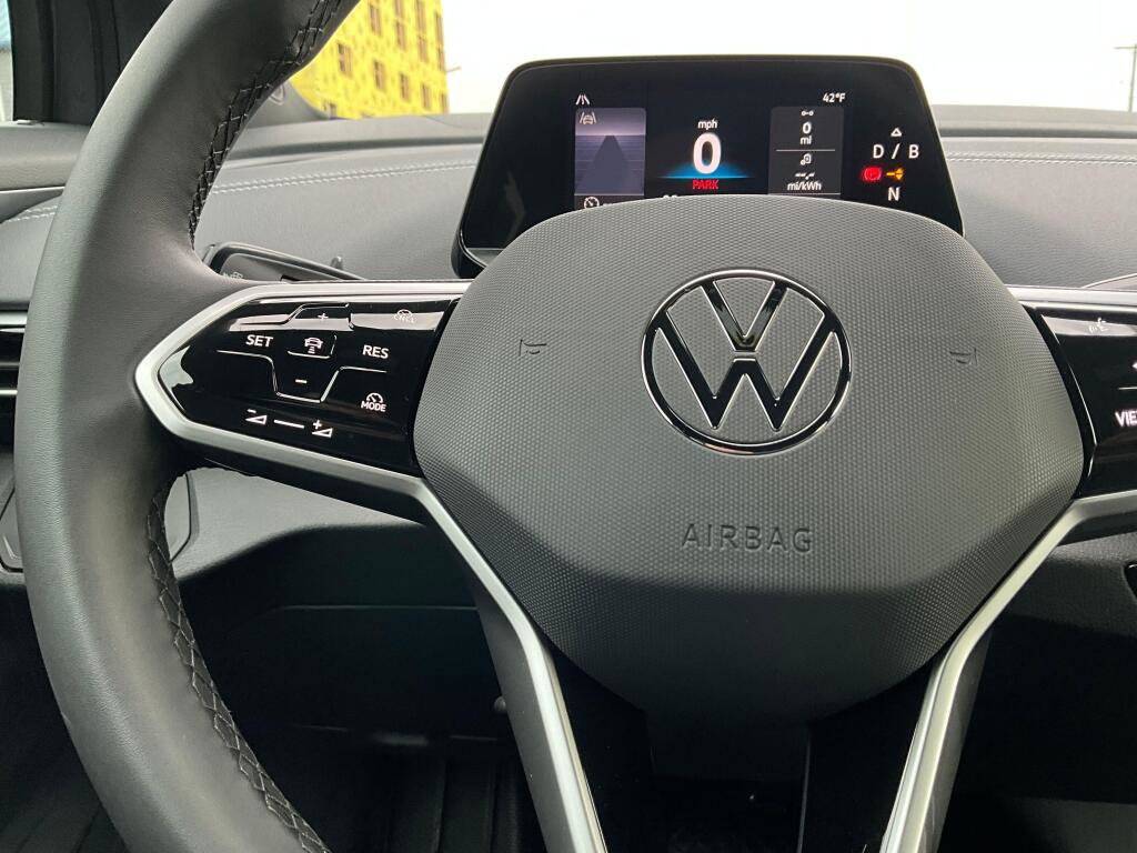 New 2026 Volkswagen ID.4 Pro image 21