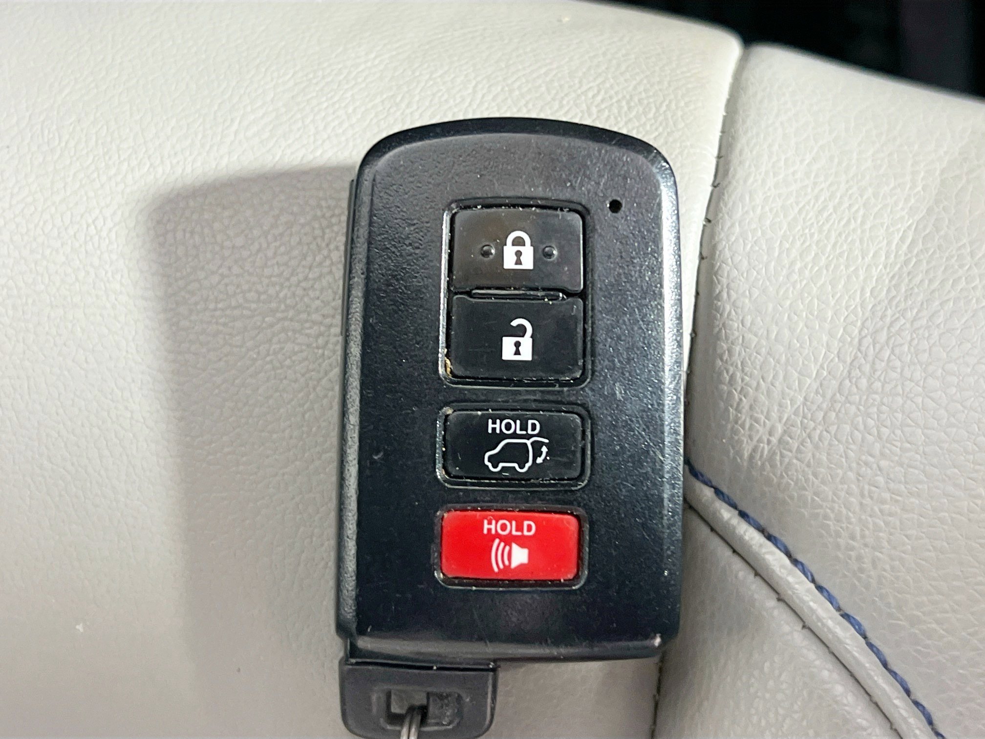 Used 2019 Toyota Highlander XLE image 36