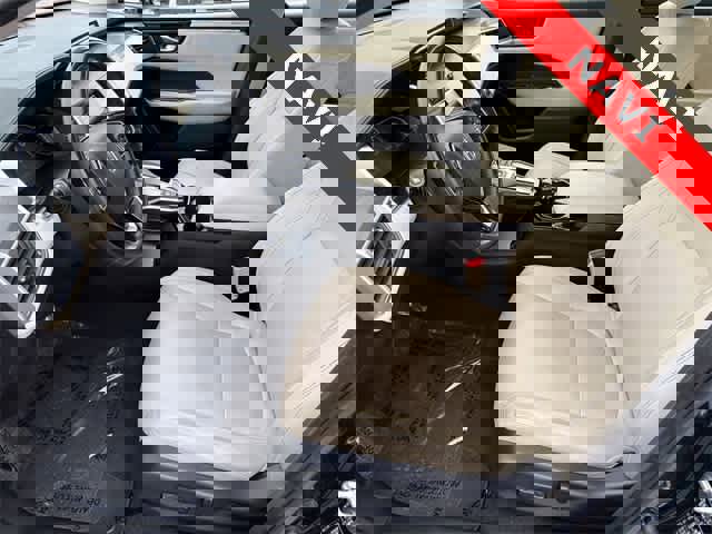 Used 2018 Honda Clarity Touring image 5