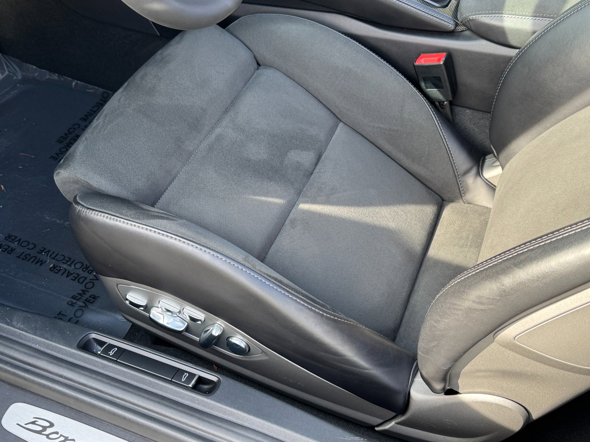 Used 2021 Porsche 718 Boxster GTS w/ Premium Package image 35