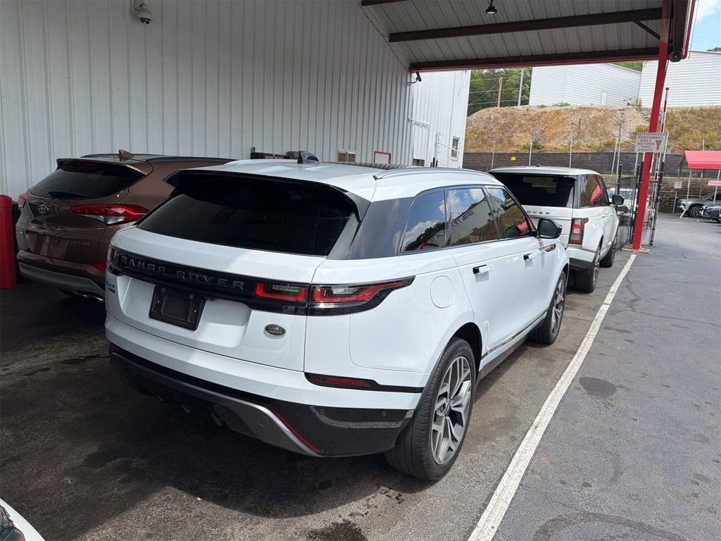 Used 2019 Land Rover Range Rover Velar R-Dynamic SE AWD/4WD image 4