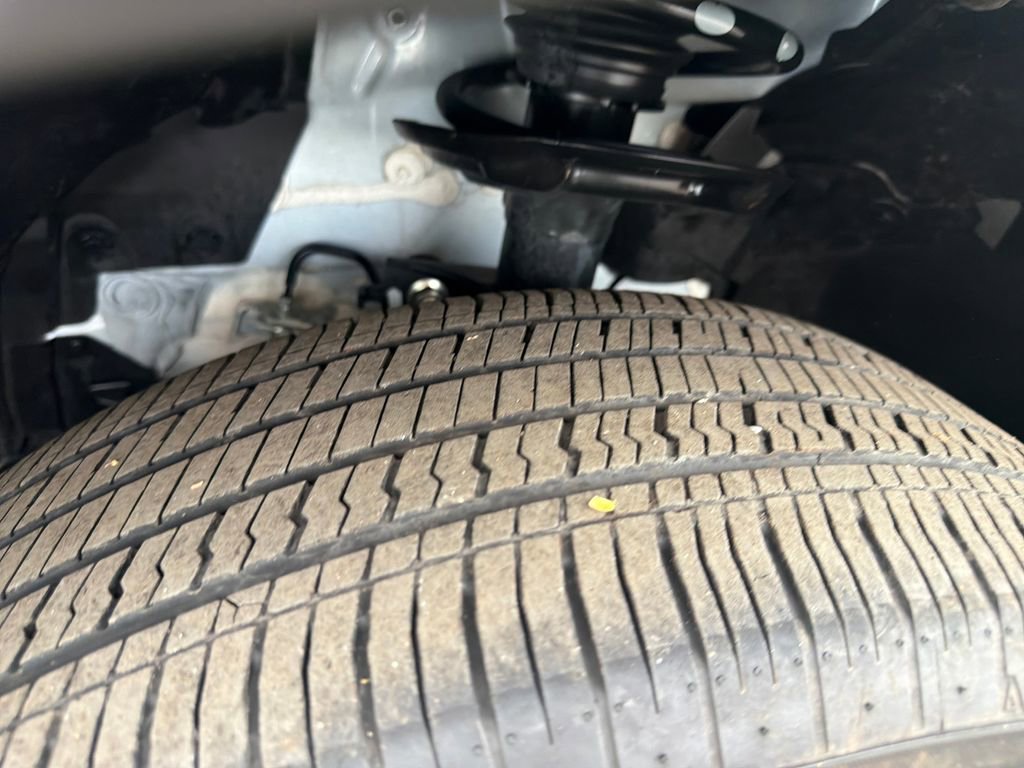 Used 2024 Nissan Rogue SV w/ SV Premium Package image 33