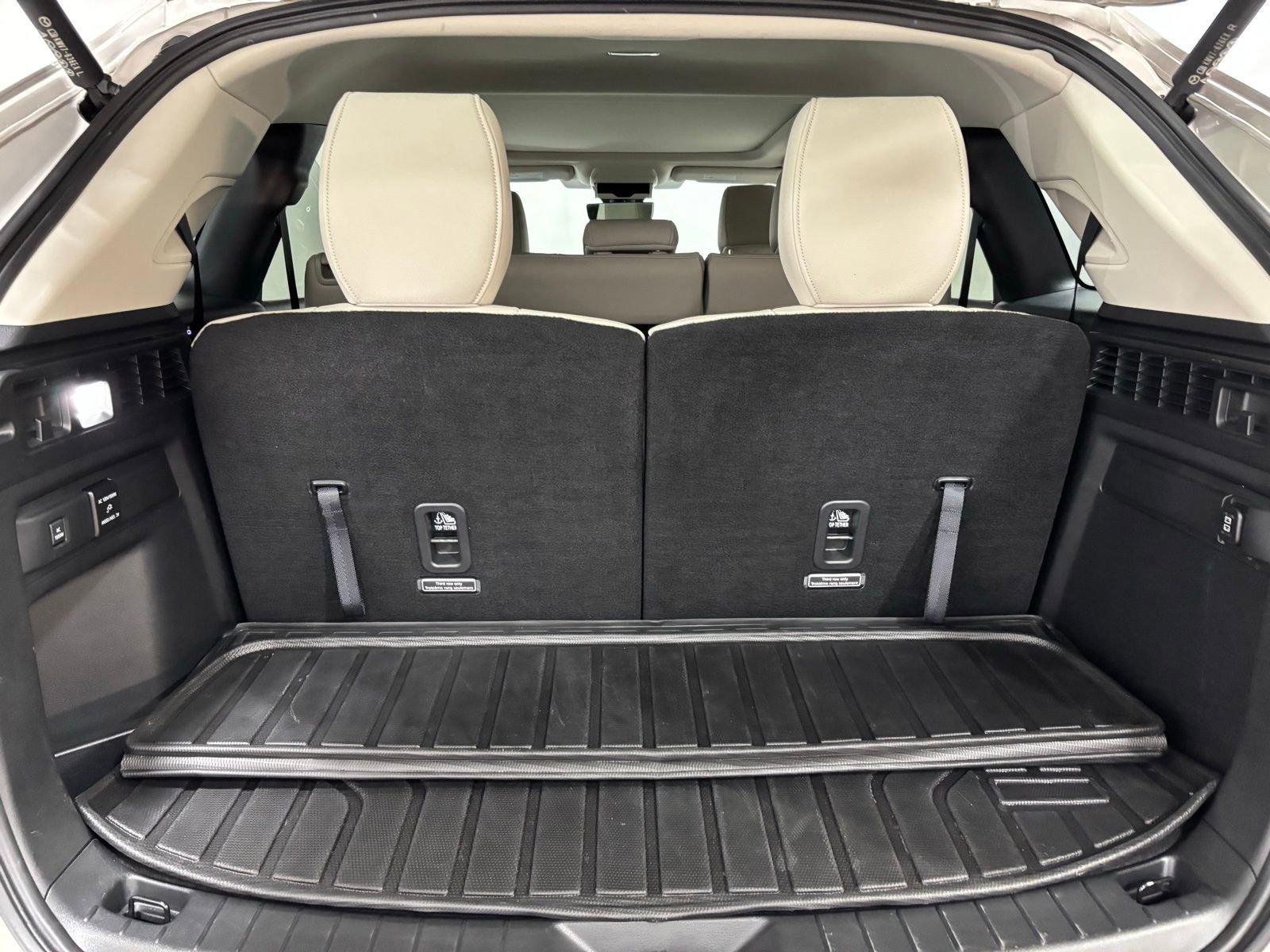 Certified 2025 MAZDA CX-90 Plug-In Hybrid w/Premium Sport image 30