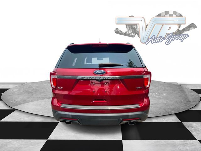 Used 2018 Ford Explorer XLT w/ Equipment Group 202A AWD/4WD image 6