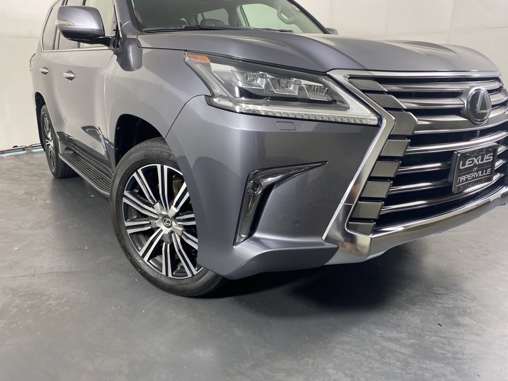 Used 2018 Lexus LX 570 4WD w/ Luxury Package image 3