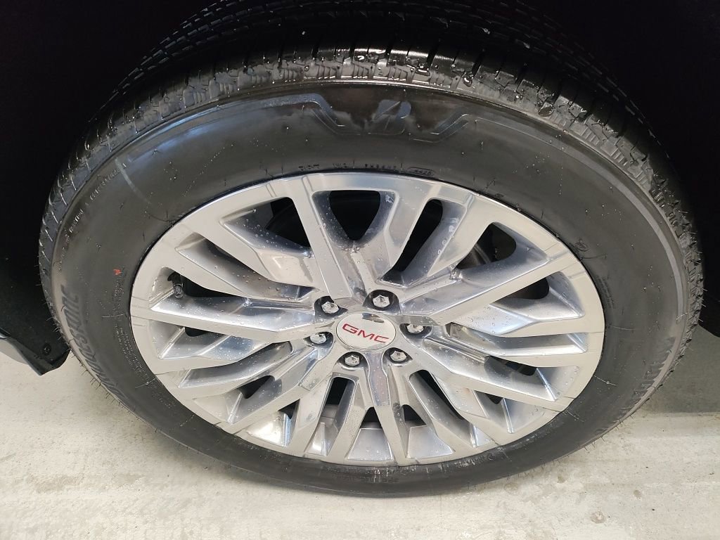 New 2026 GMC Yukon XL Denali w/ Sun & Power Step Package image 19