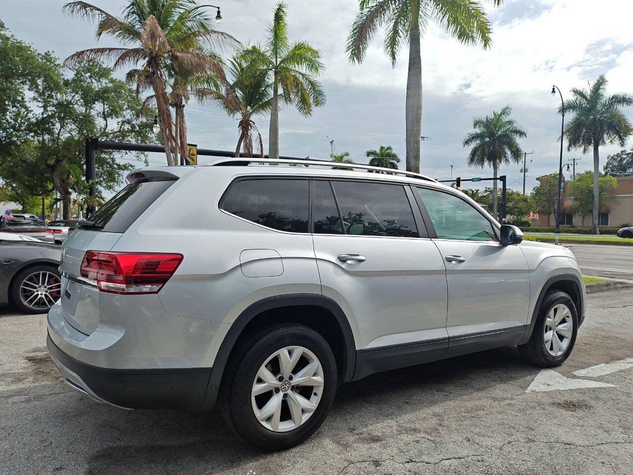 Used 2018 Volkswagen Atlas SE FWD image 10