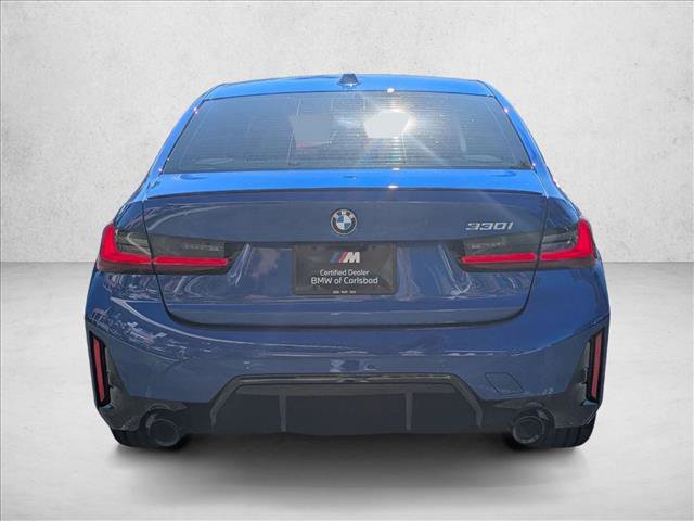 Used 2026 BMW 330i Sedan w/ M Sport Package image 4