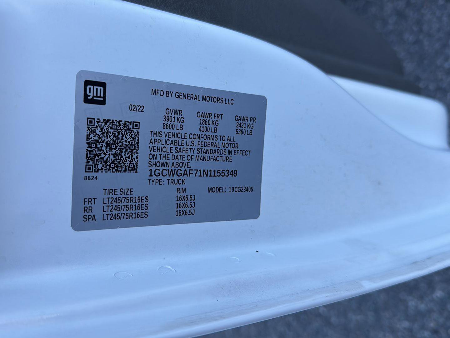 Used 2022 Chevrolet Express 2500 w/ Driver Convenience Package image 26