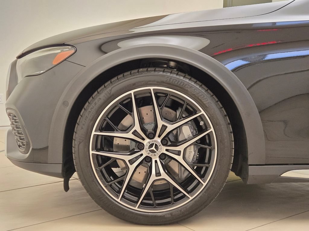 Used 2026 Mercedes-Benz E 450 4MATIC All-Terrain Wagon image 13