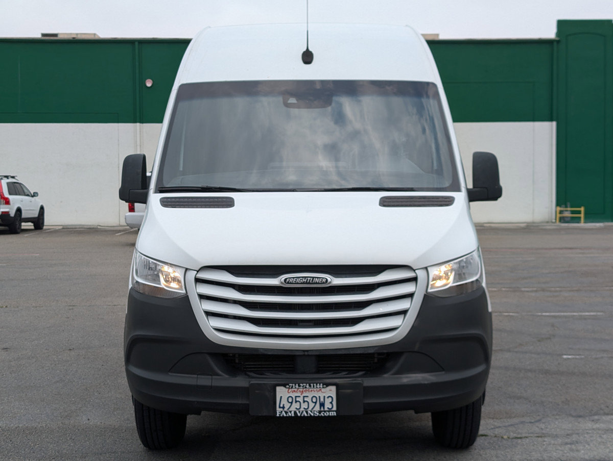 Used 2019 Freightliner Sprinter 2500 image 3