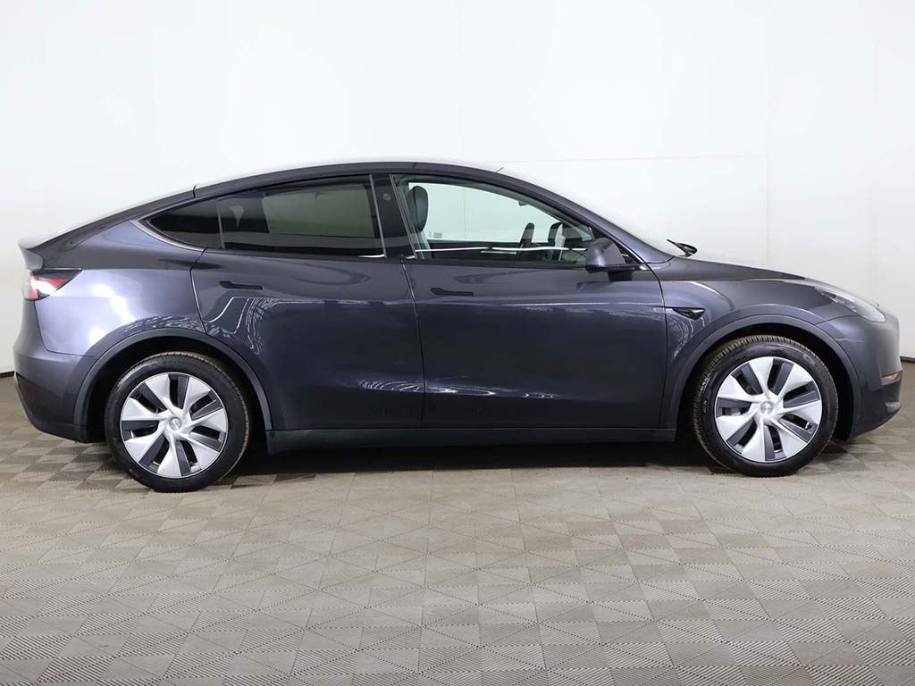 Used 2024 Tesla Model Y Long Range image 20