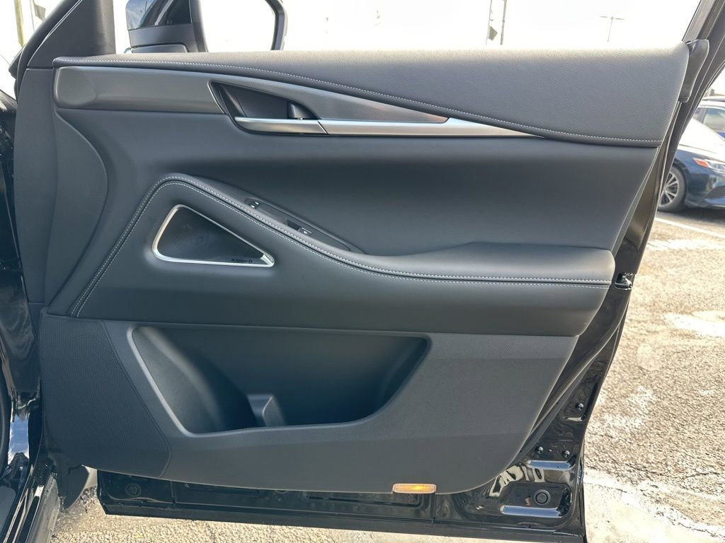 New 2026 INFINITI QX60 Luxe w/ Cargo Package image 10