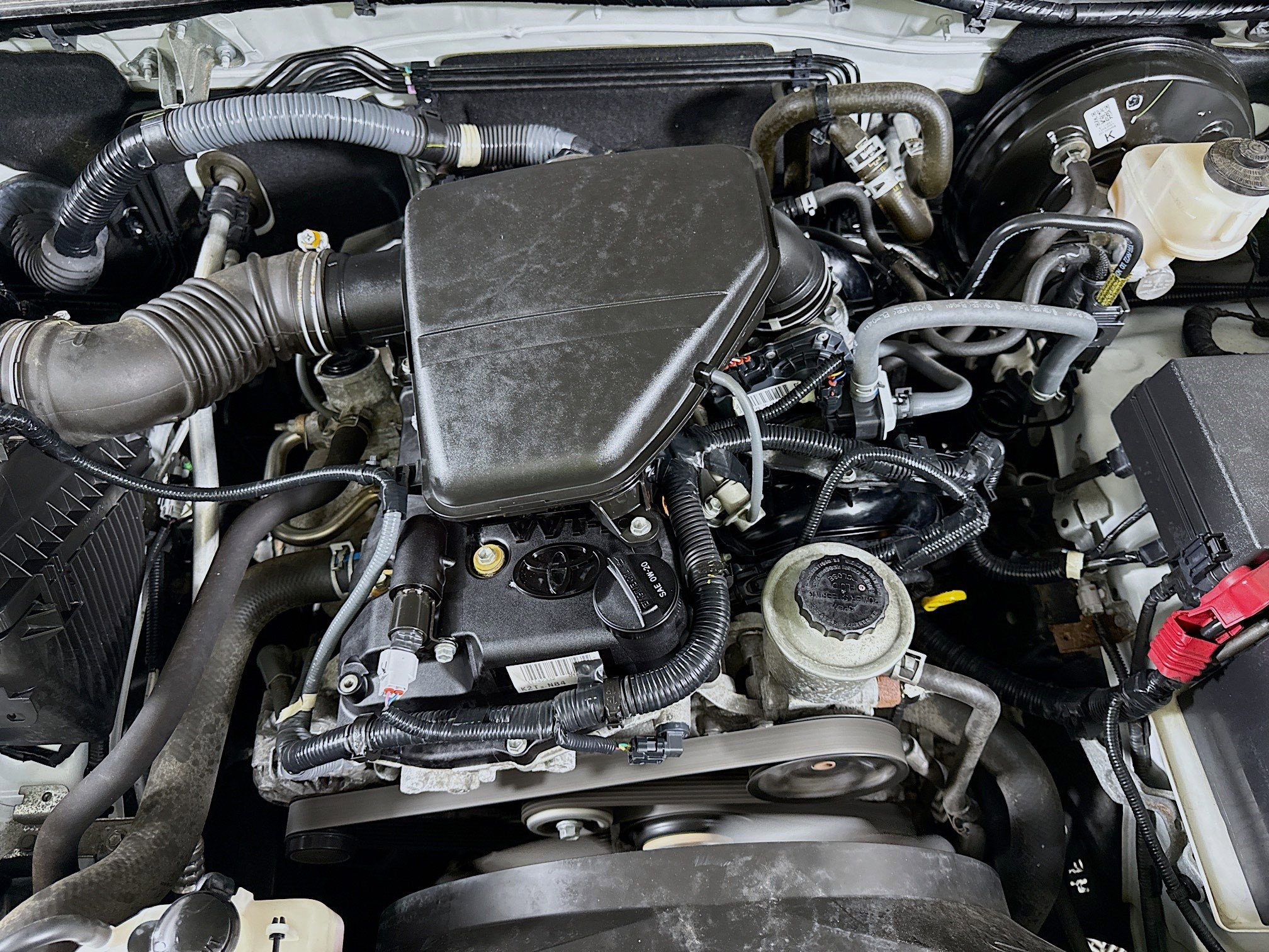 Used 2020 Toyota Tacoma SR image 38