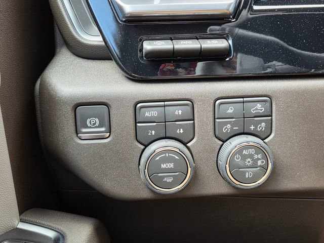 New 2026 Chevrolet Silverado 1500 LTZ w/ LTZ Premium Package AWD/4WD image 30