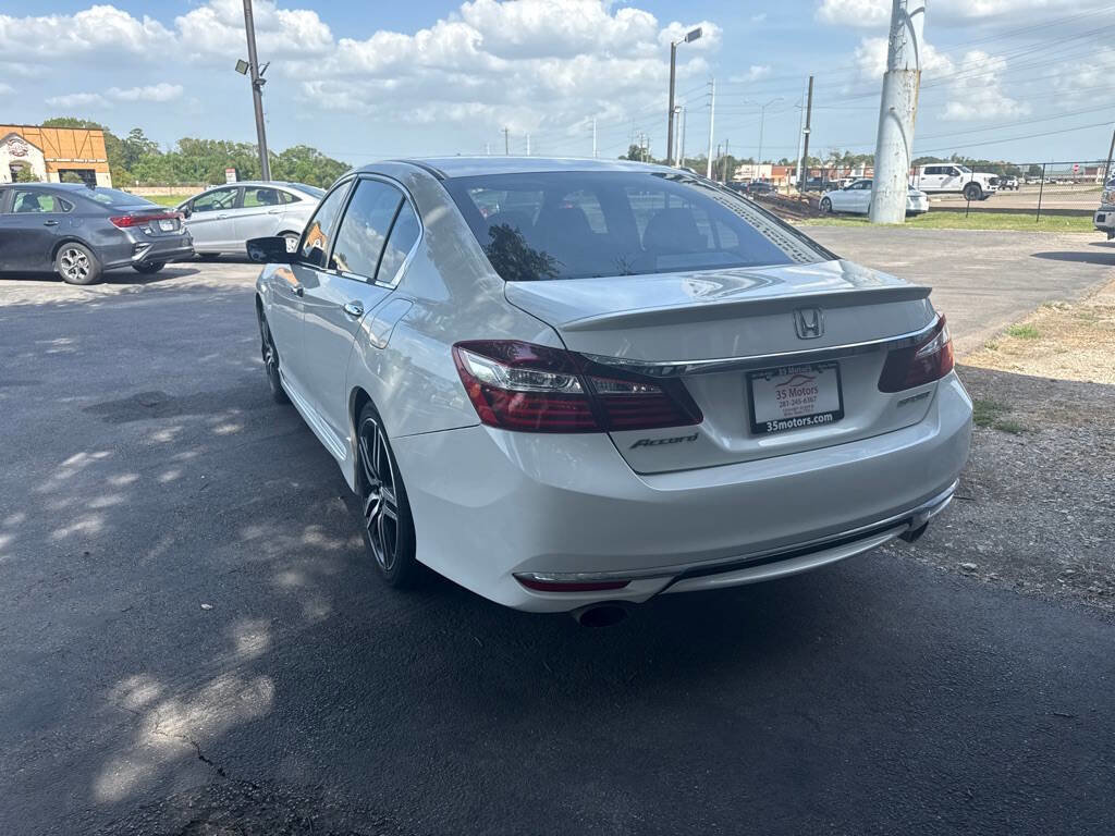 Used 2017 Honda Accord Sport image 4