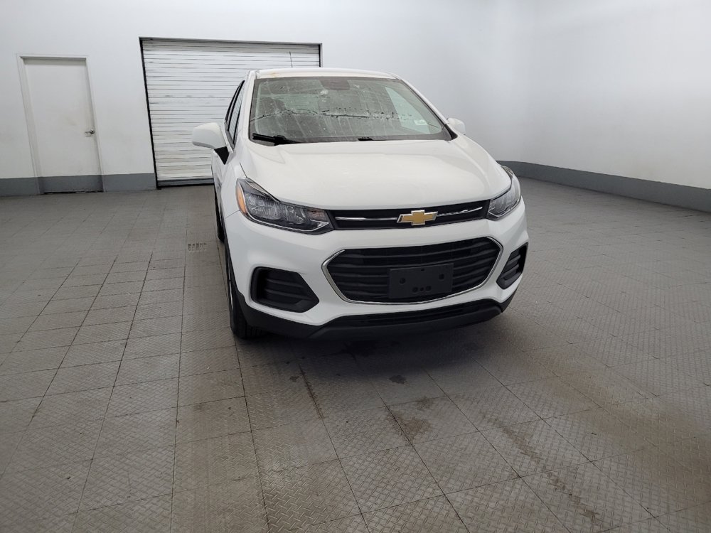Used 2019 Chevrolet Trax LS w/ Tint and Cruise Package AWD/4WD image 14
