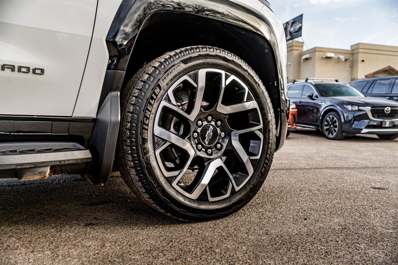 Used 2024 Chevrolet Silverado EV RST image 12