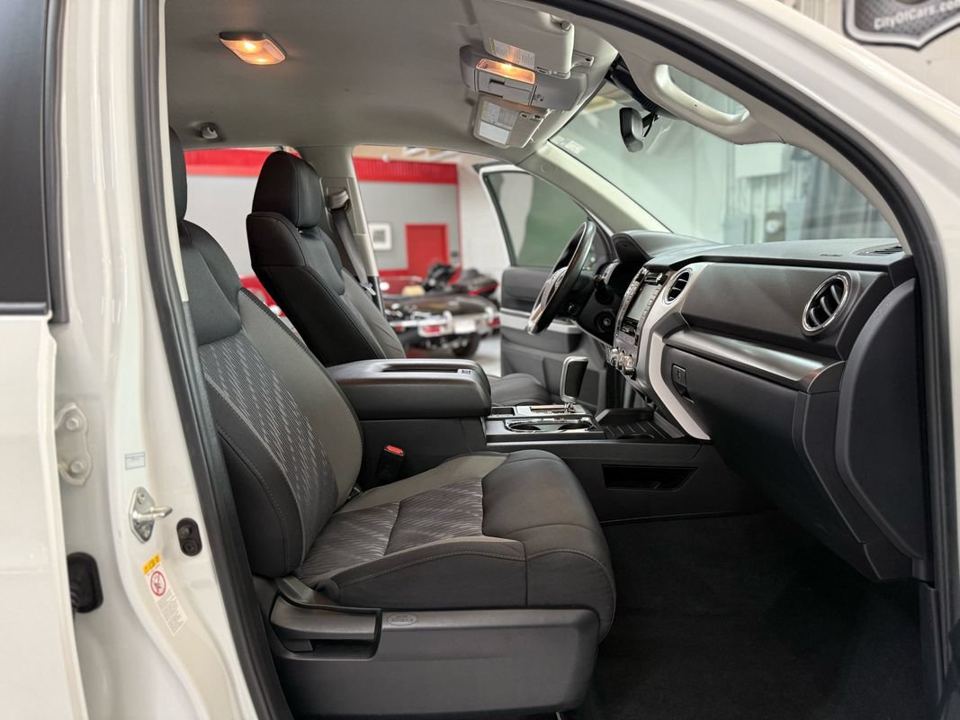 Used 2018 Toyota Tundra SR5 AWD/4WD image 17