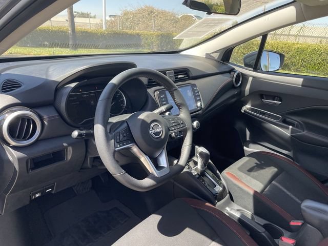 Used 2024 Nissan Versa SR FWD image 8
