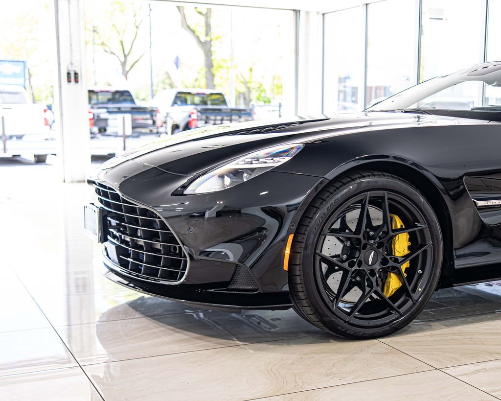 New 2026 Aston Martin Vanquish Convertible RWD image 4