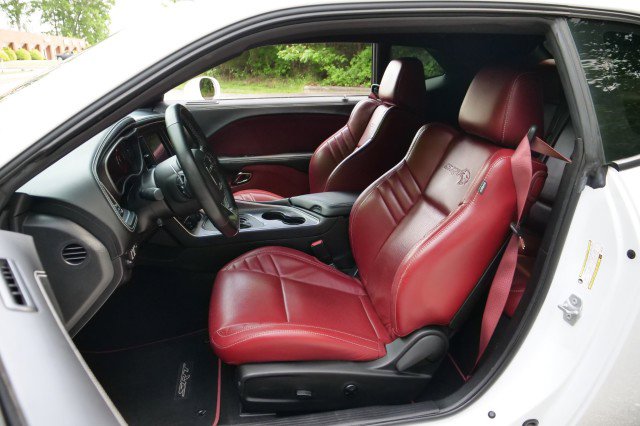 Used 2023 Dodge Challenger SRT Hellcat RWD image 3