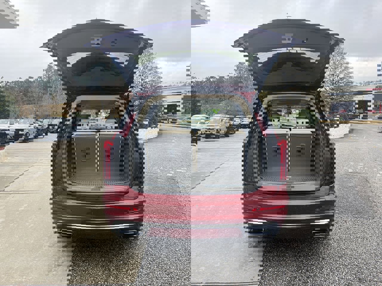 Used 2020 Cadillac XT6 Premium Luxury image 34