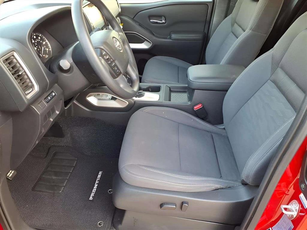 Used 2023 Nissan Frontier SV w/ Technology Package image 11