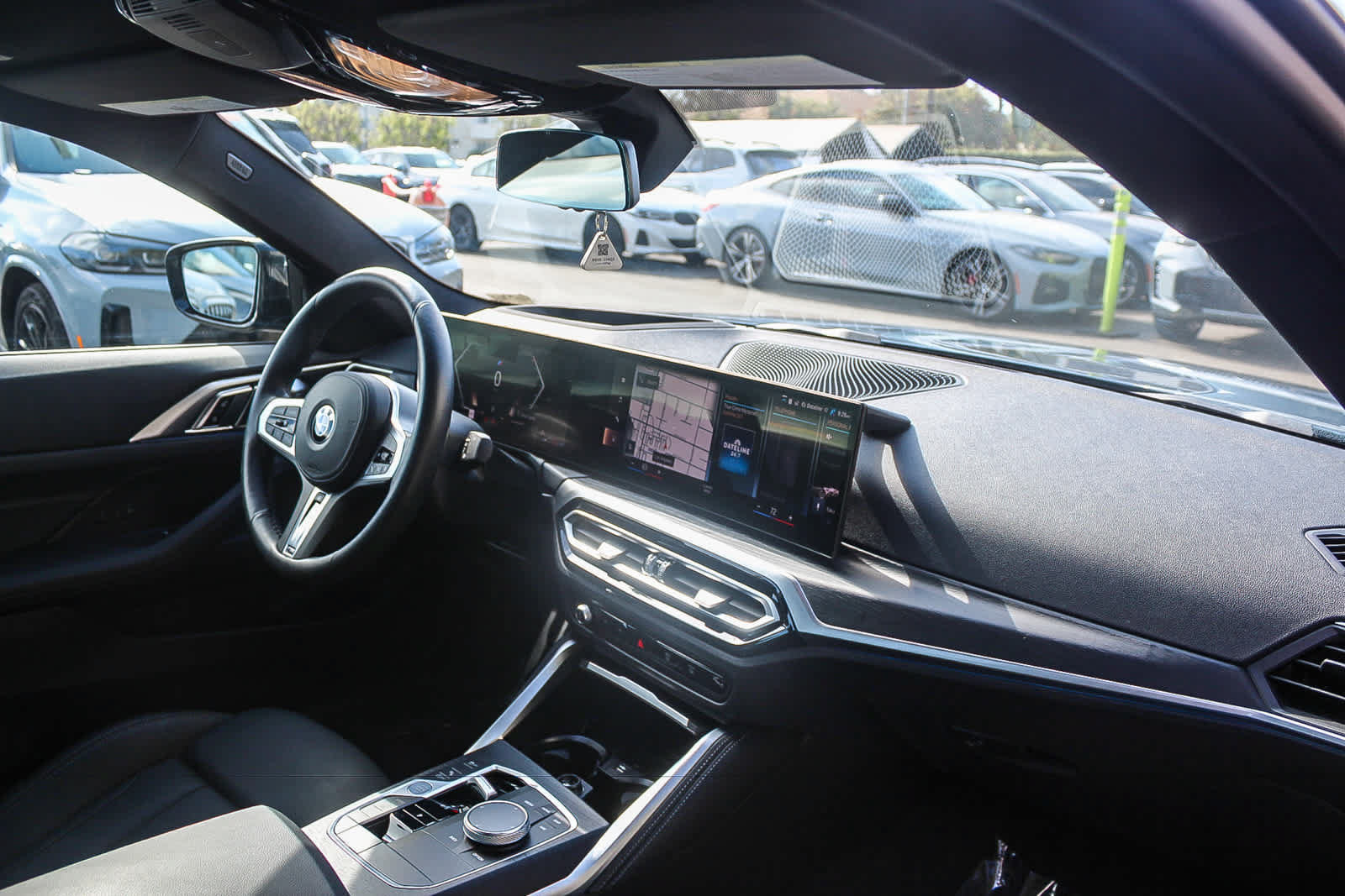 Used 2024 BMW 430i Coupe w/ M Sport Package RWD image 15