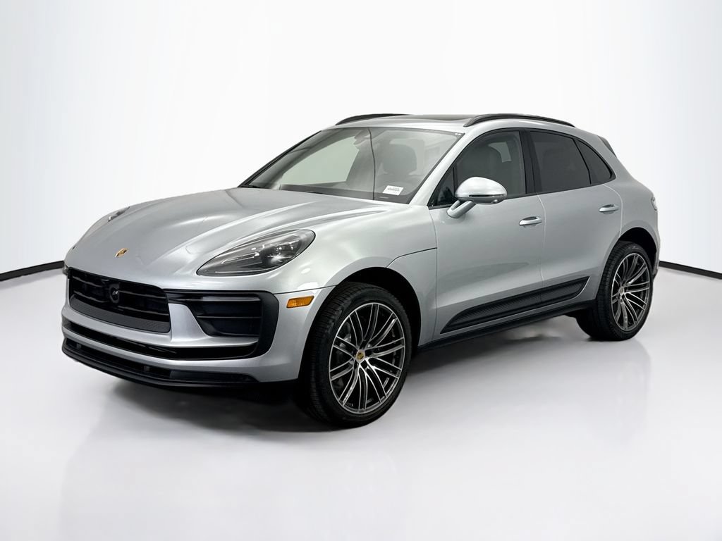 Used 2026 Porsche Macan AWD/4WD image 1