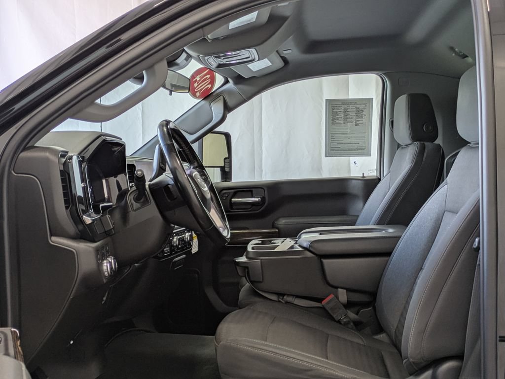 Used 2024 GMC Sierra 3500 SLE w/ SLE Convenience Package AWD/4WD image 7
