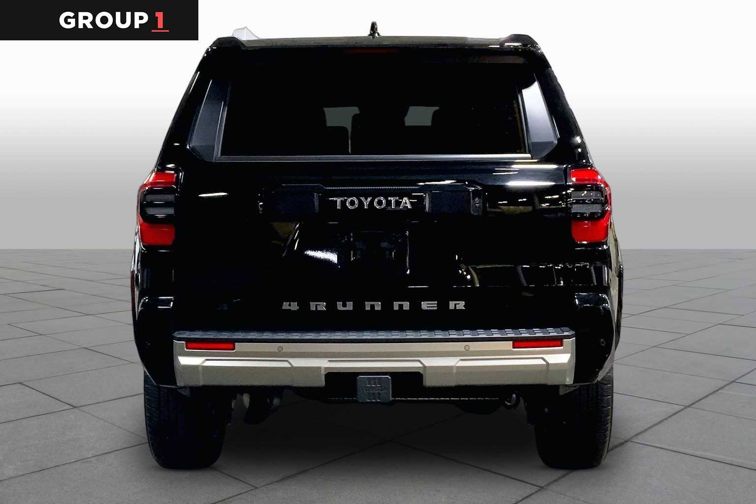 Used 2025 Toyota 4Runner Limited AWD/4WD image 5