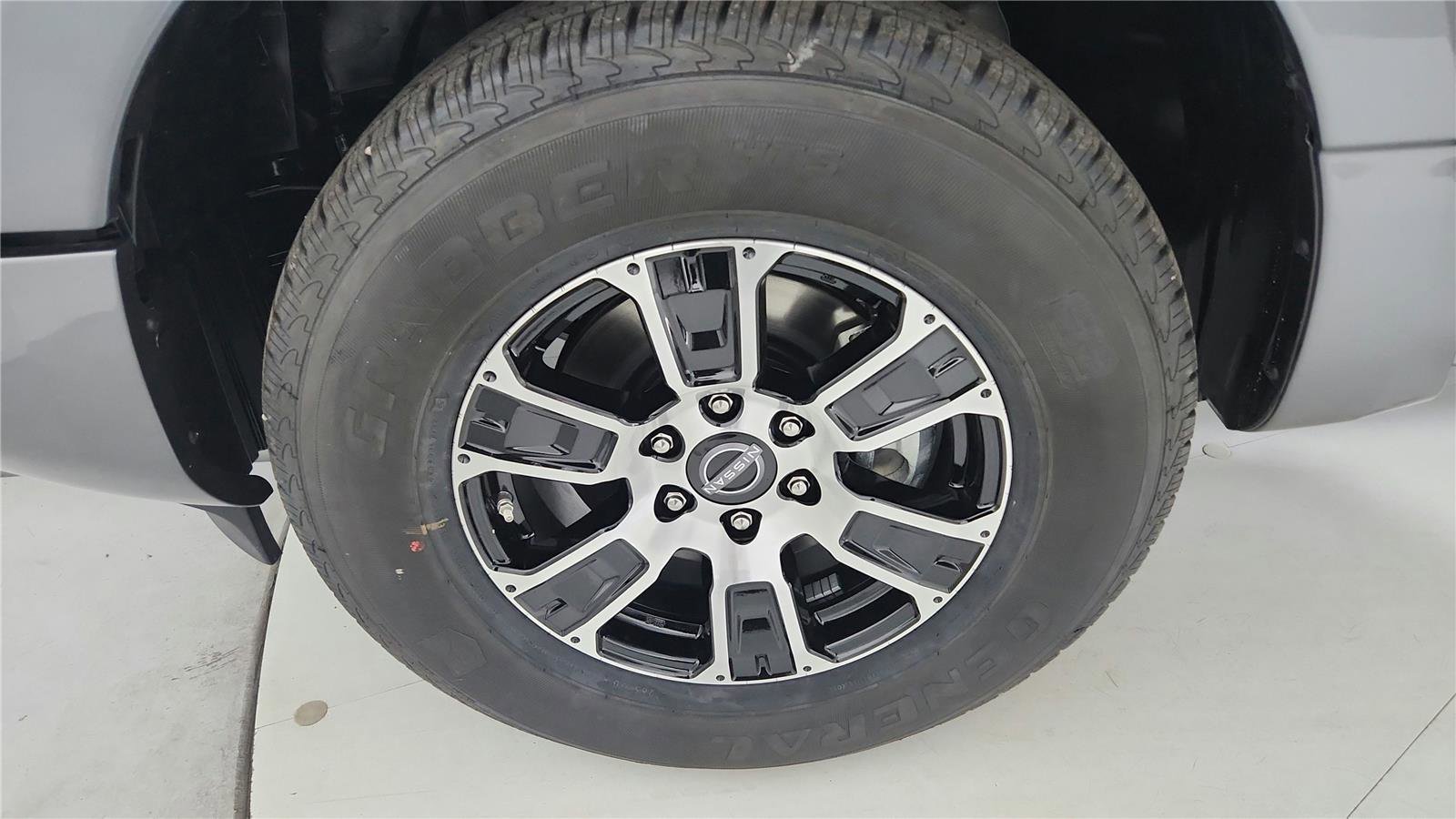 Certified 2024 Nissan Titan SV image 41