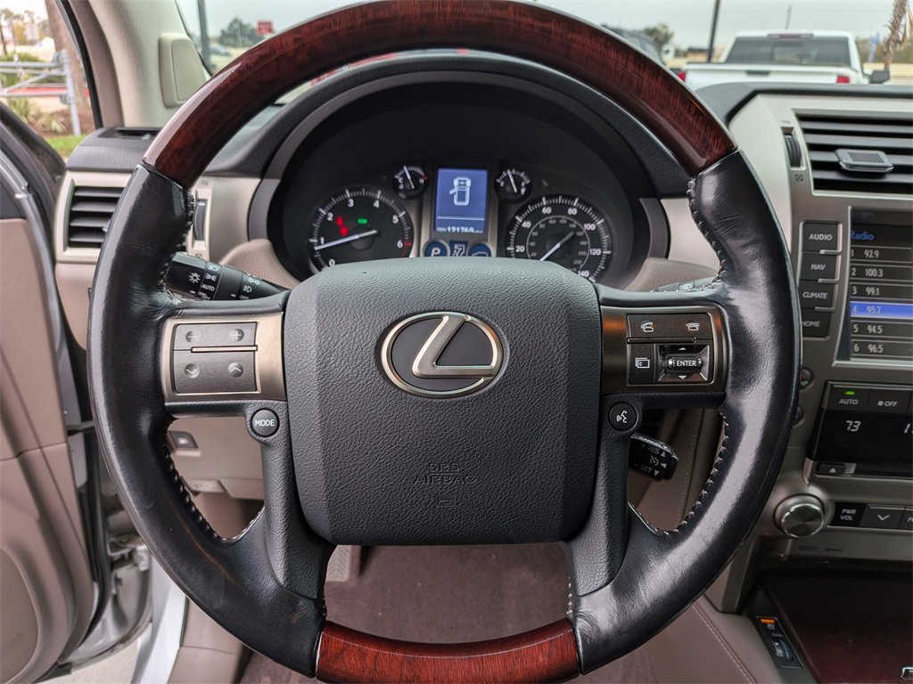 Used 2016 Lexus GX 460 image 14
